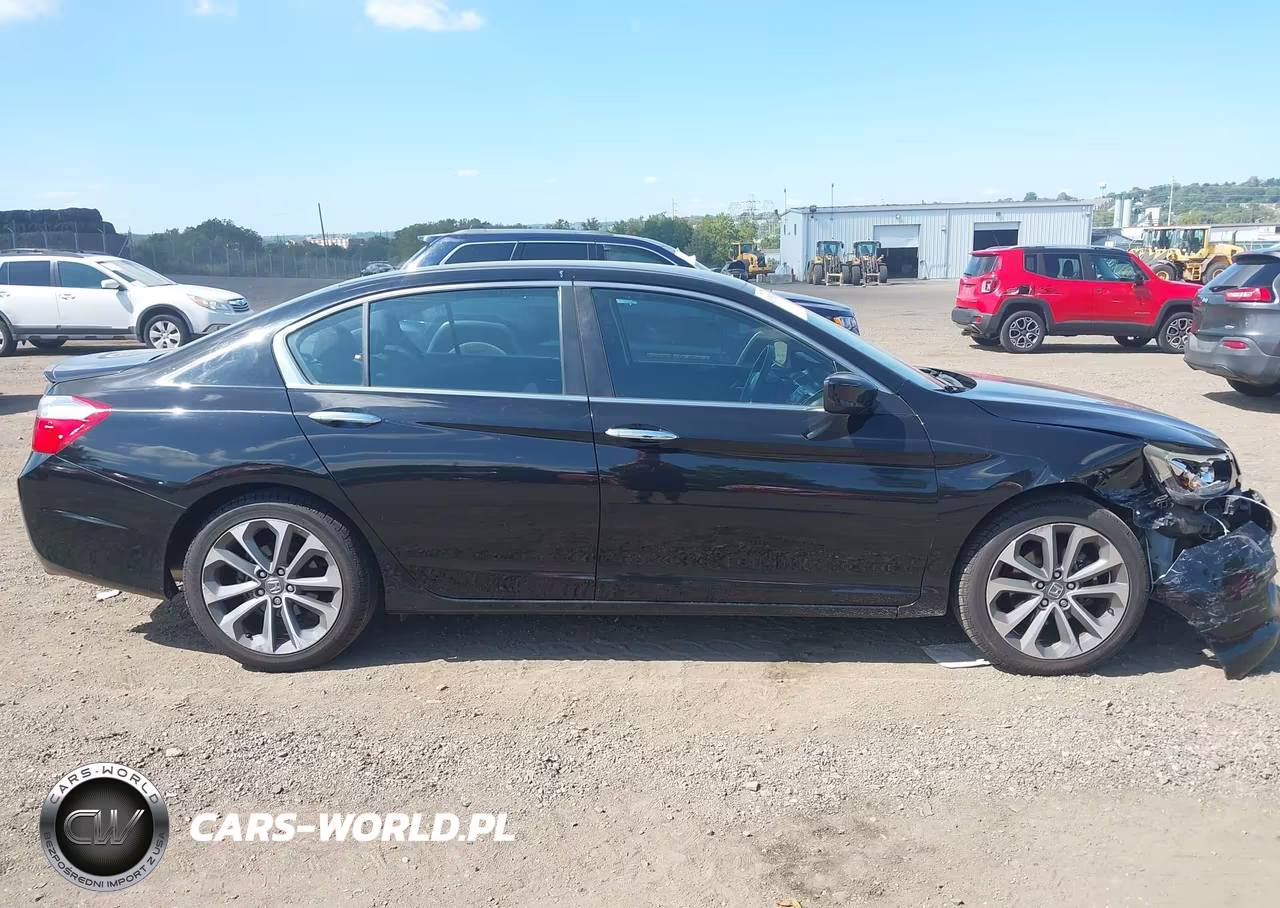 2015 Honda Accord Sport VIN:1HGCR2E5XFA249137 - 12