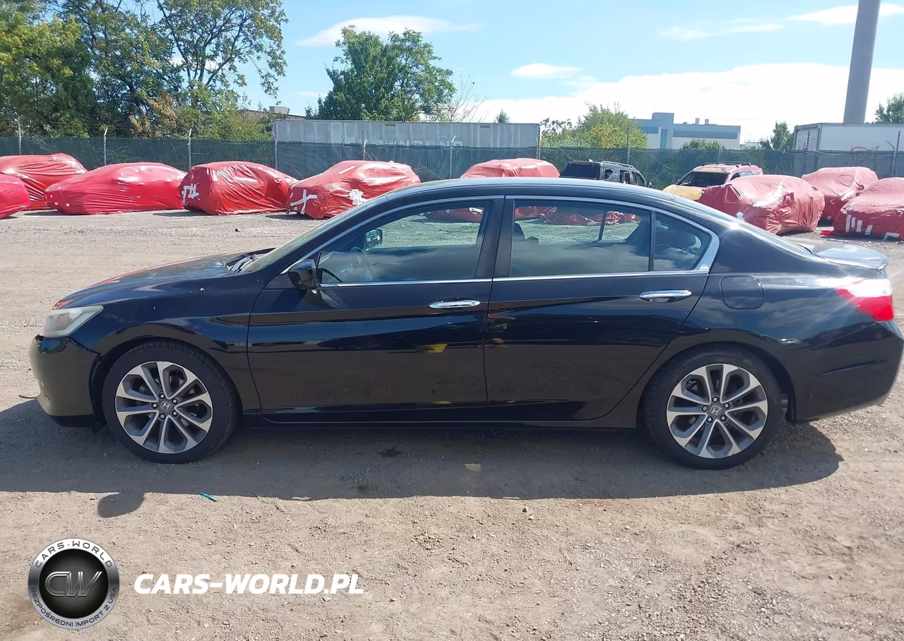 2015 Honda Accord Sport VIN:1HGCR2E5XFA249137 - 13