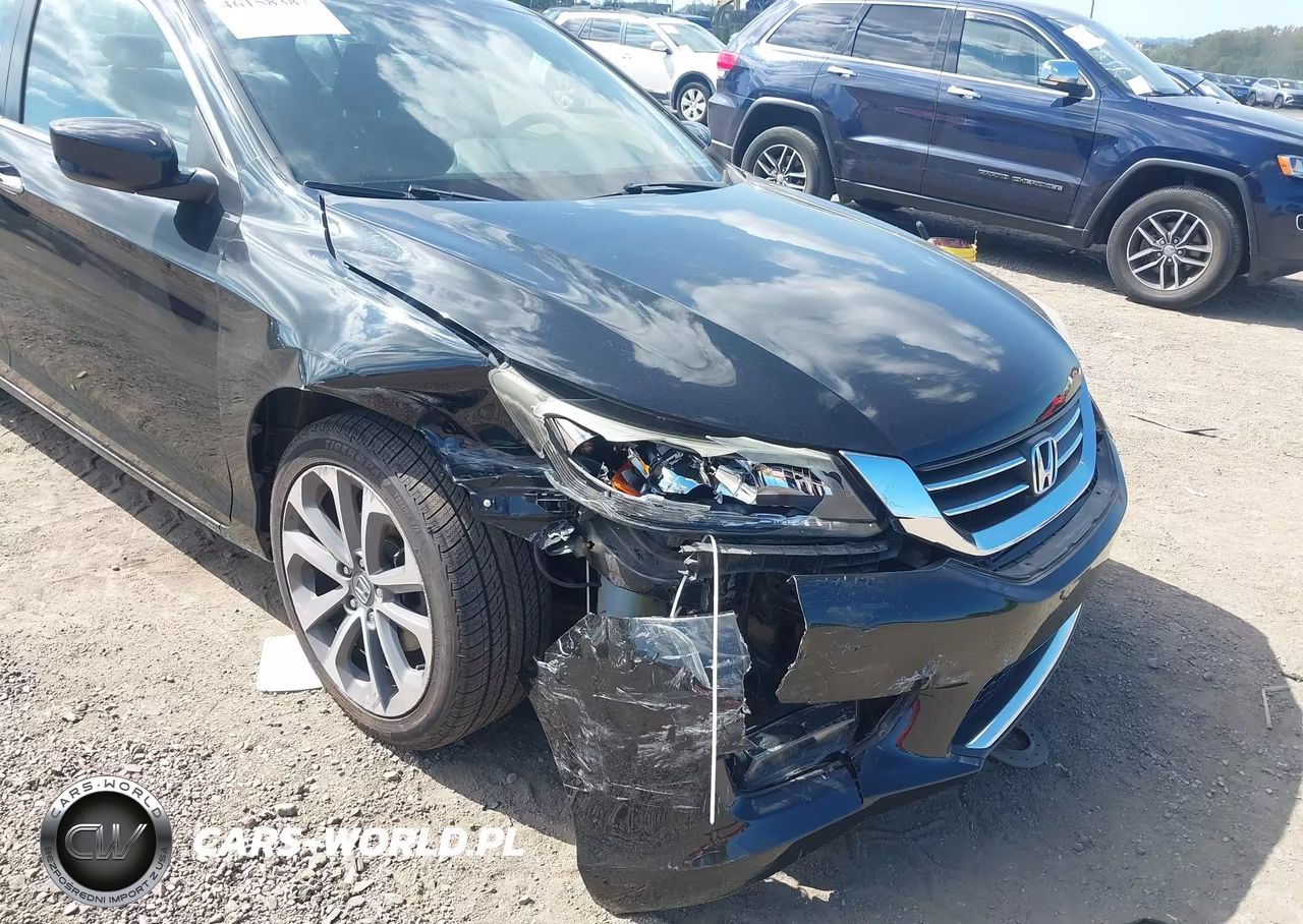 2015 Honda Accord Sport VIN:1HGCR2E5XFA249137 - 6