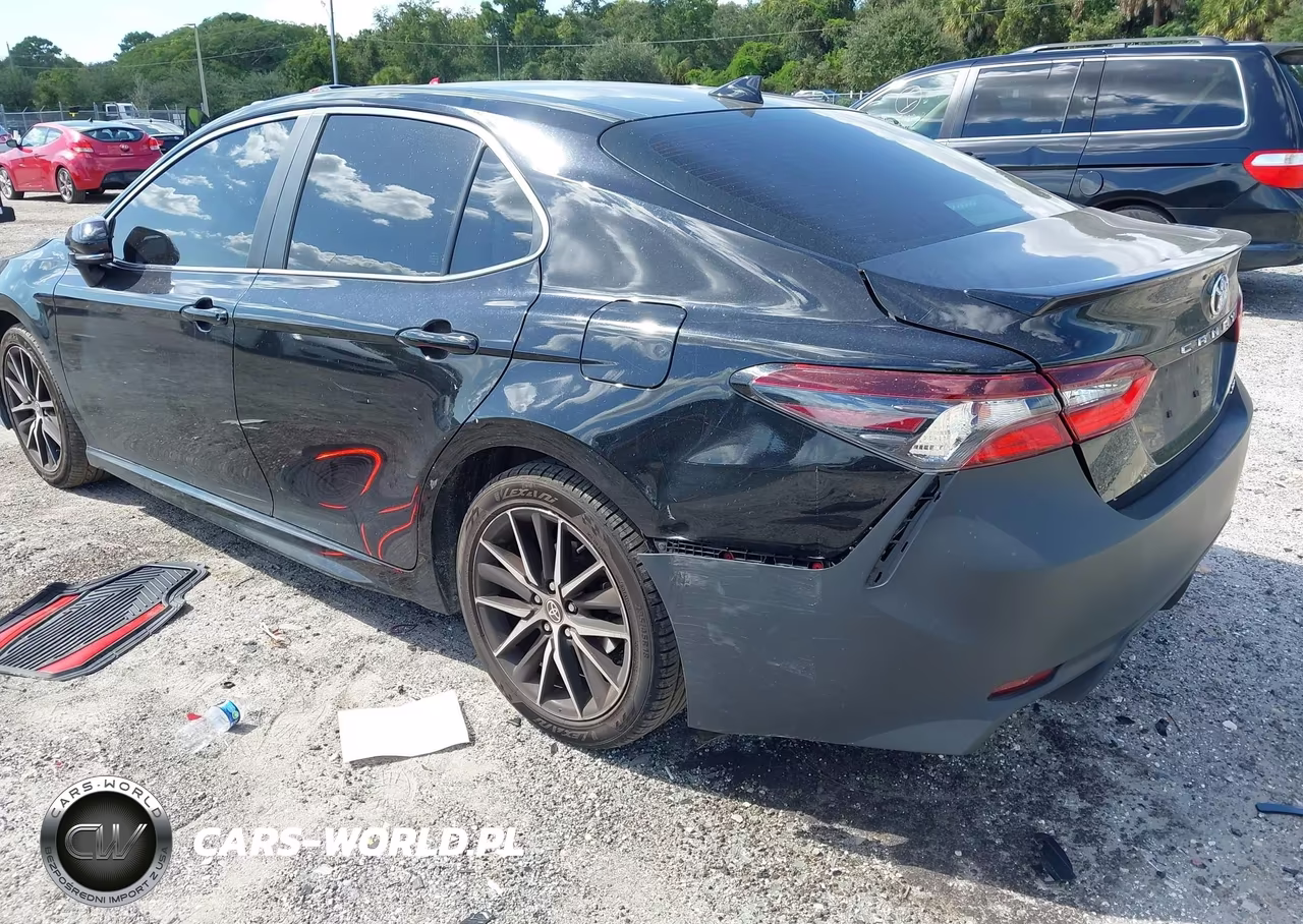 2024 Toyota Camry Se VIN:4T1G11AK9RU210986 - 3