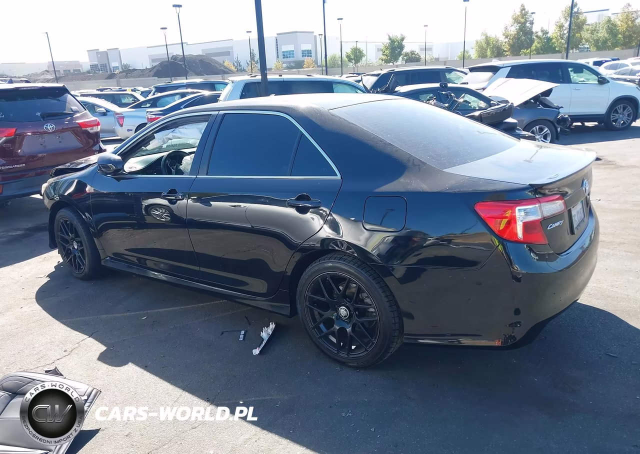 2014 Toyota Camry Se VIN:4T1BF1FK0EU851216 - 15