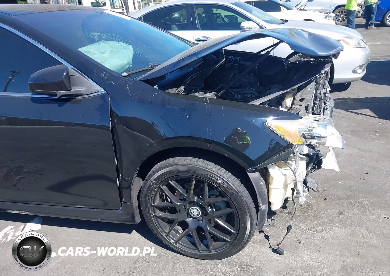2014 Toyota Camry Se VIN:4T1BF1FK0EU851216 - 18
