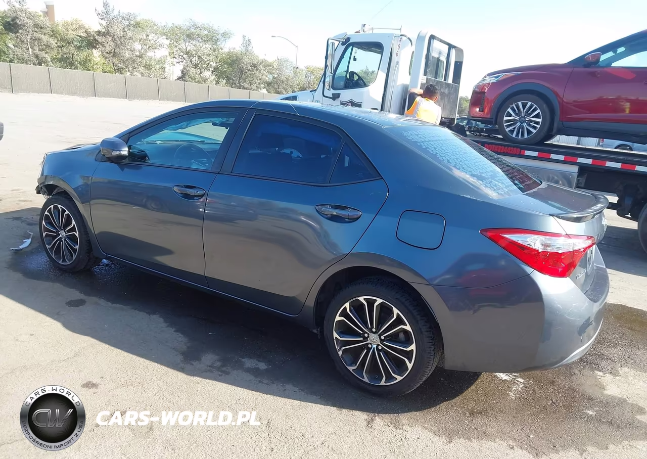 2015 Toyota Corolla S Plus VIN:5YFBURHE6FP335134 - 3