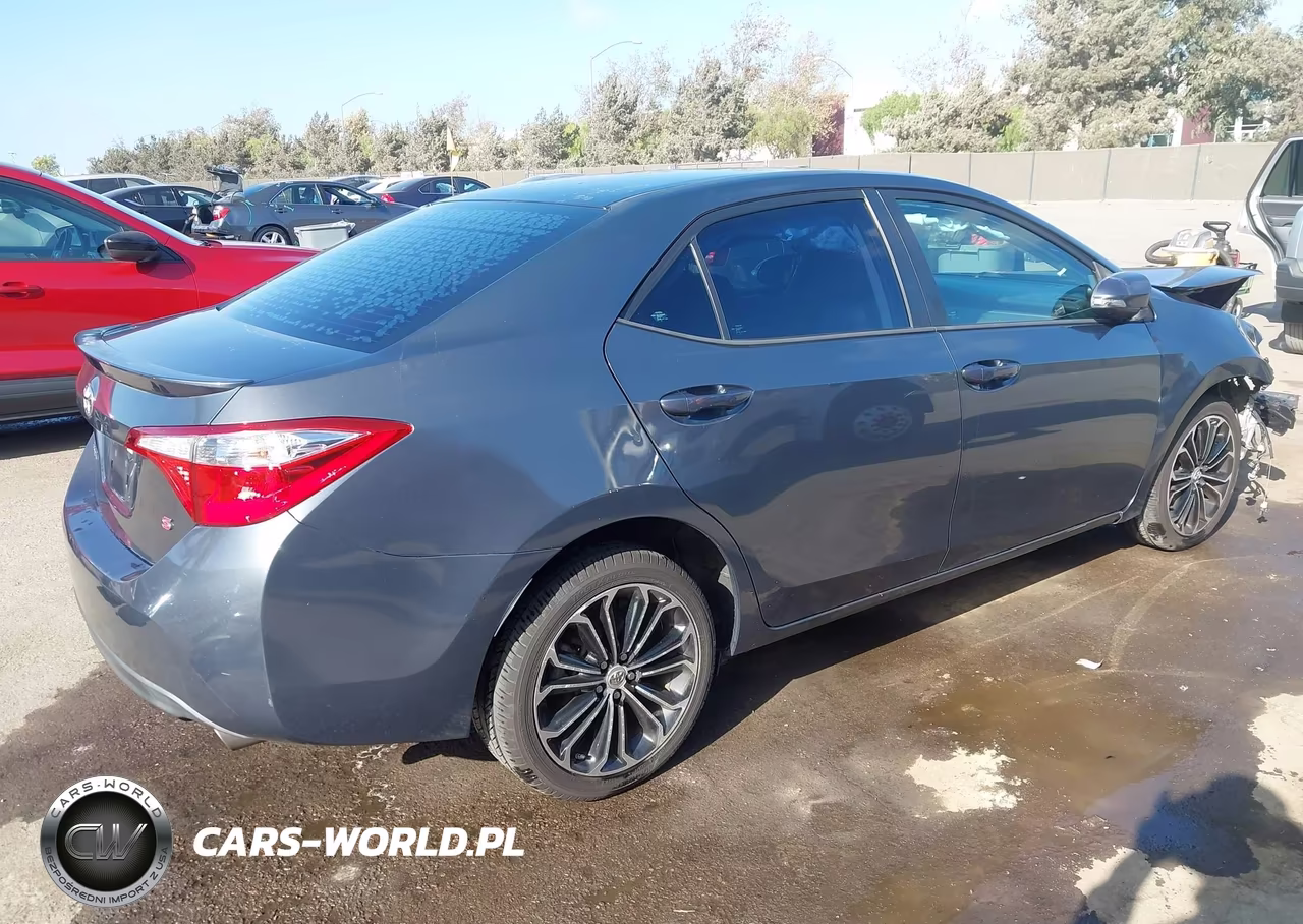 2015 Toyota Corolla S Plus VIN:5YFBURHE6FP335134 - 4