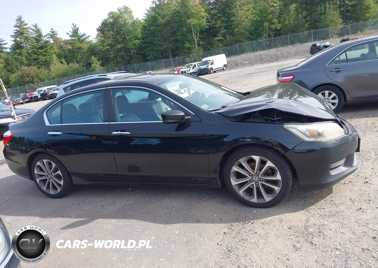 2015 Honda Accord Sport VIN:1HGCR2F56FA135862 - 13