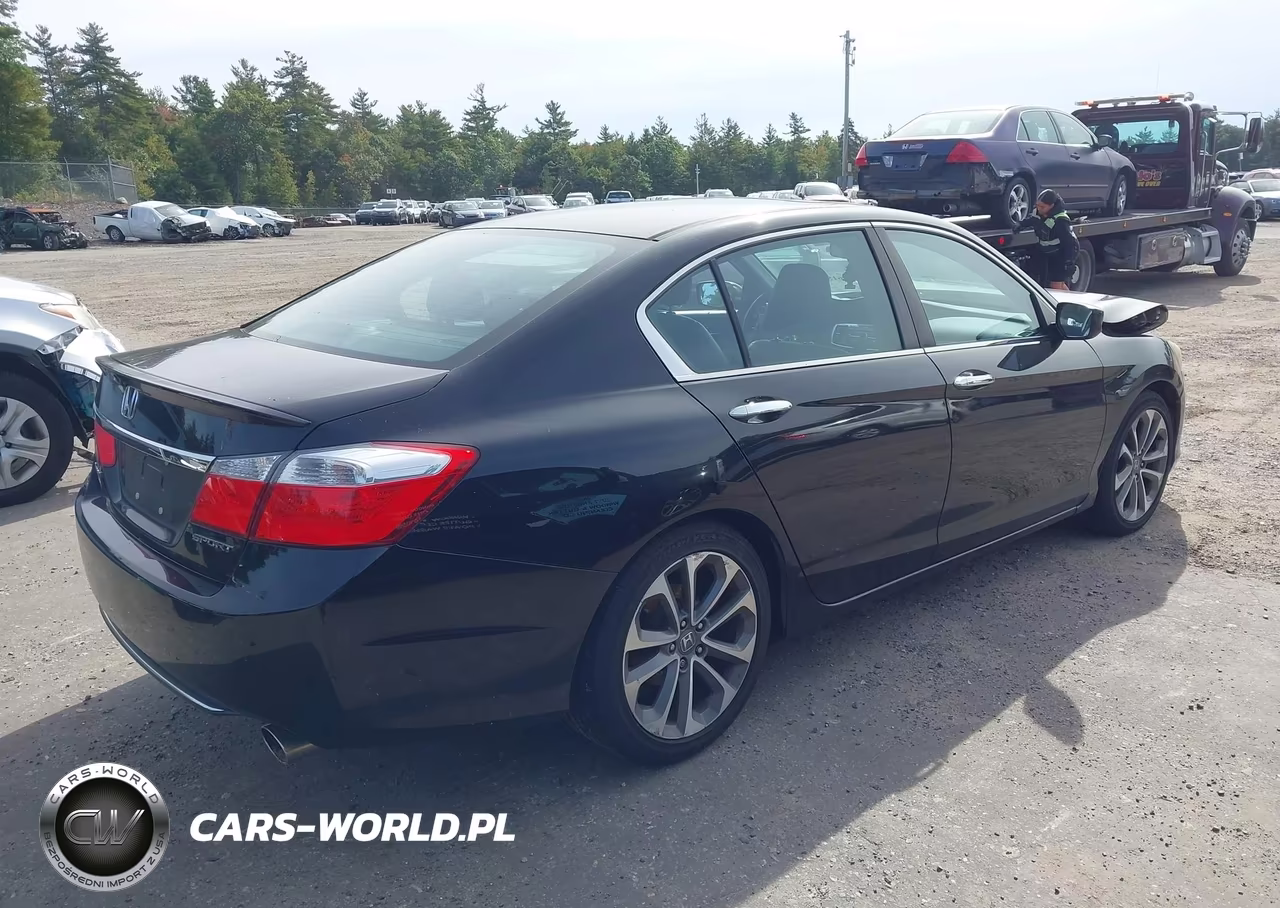 2015 Honda Accord Sport VIN:1HGCR2F56FA135862 - 4