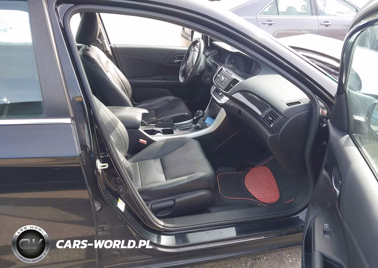 2015 Honda Accord Sport VIN:1HGCR2F56FA135862 - 5