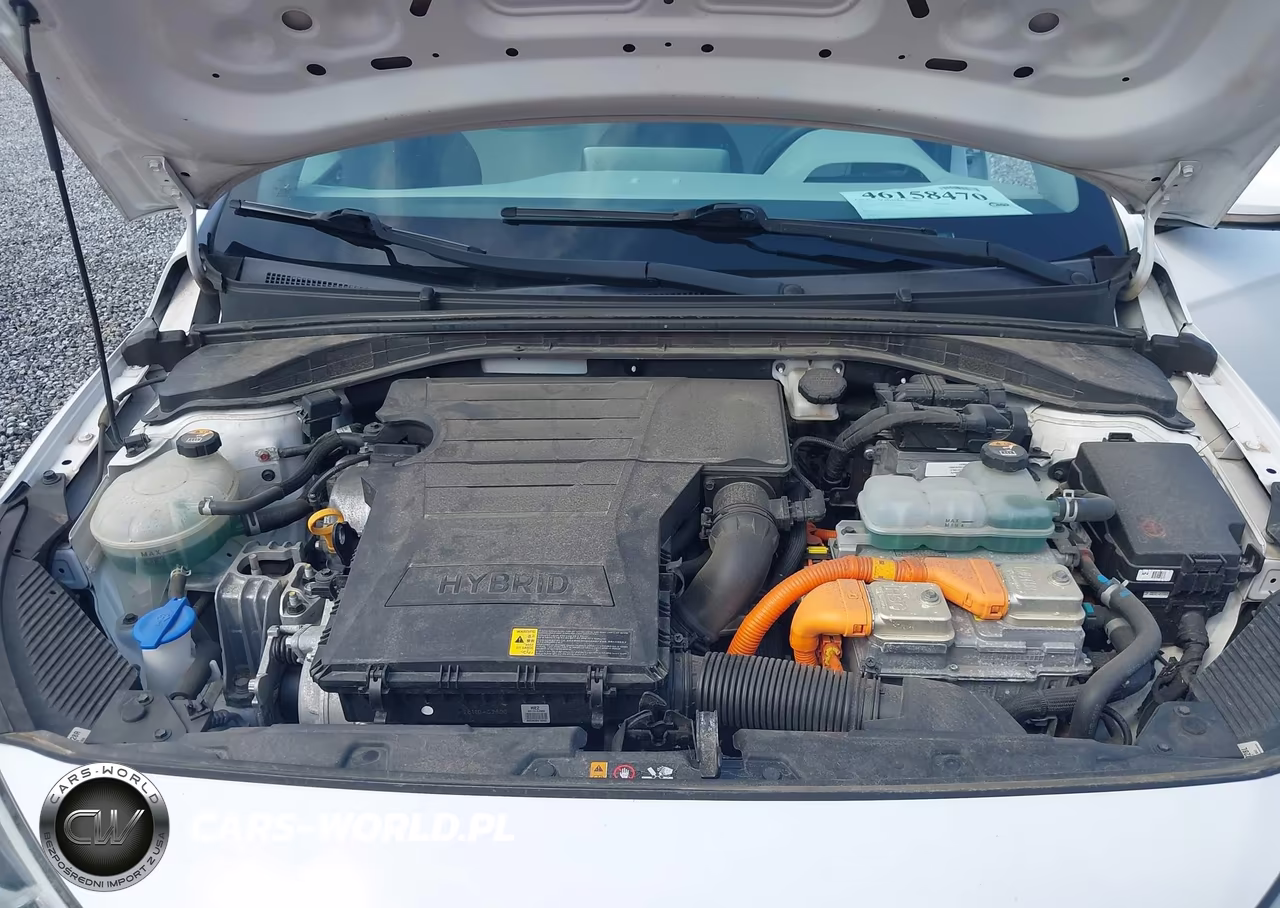 2020 Hyundai Ioniq Hybrid Blue VIN:KMHC65LC9LU220082 - 10
