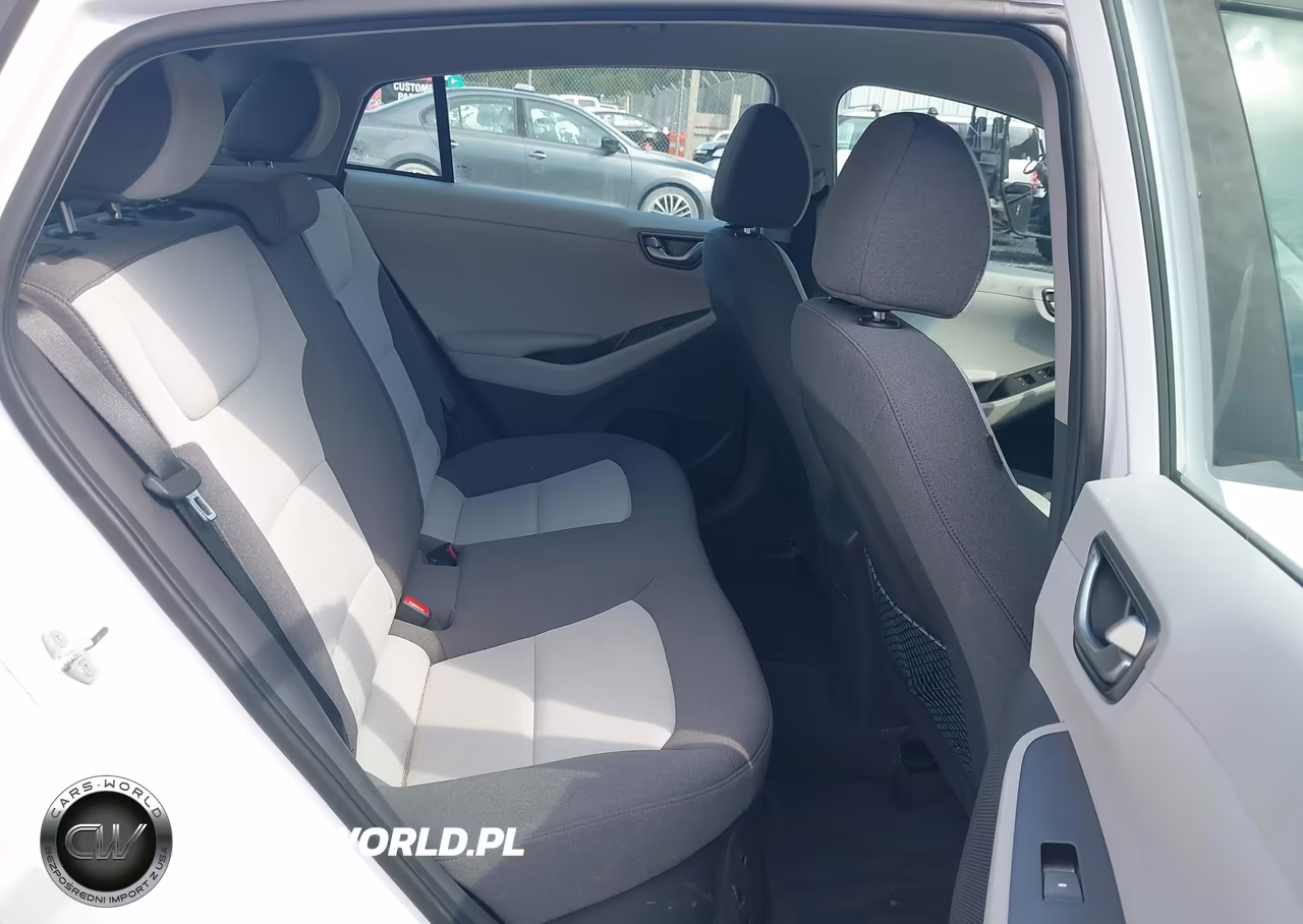 2020 Hyundai Ioniq Hybrid Blue VIN:KMHC65LC9LU220082 - 8