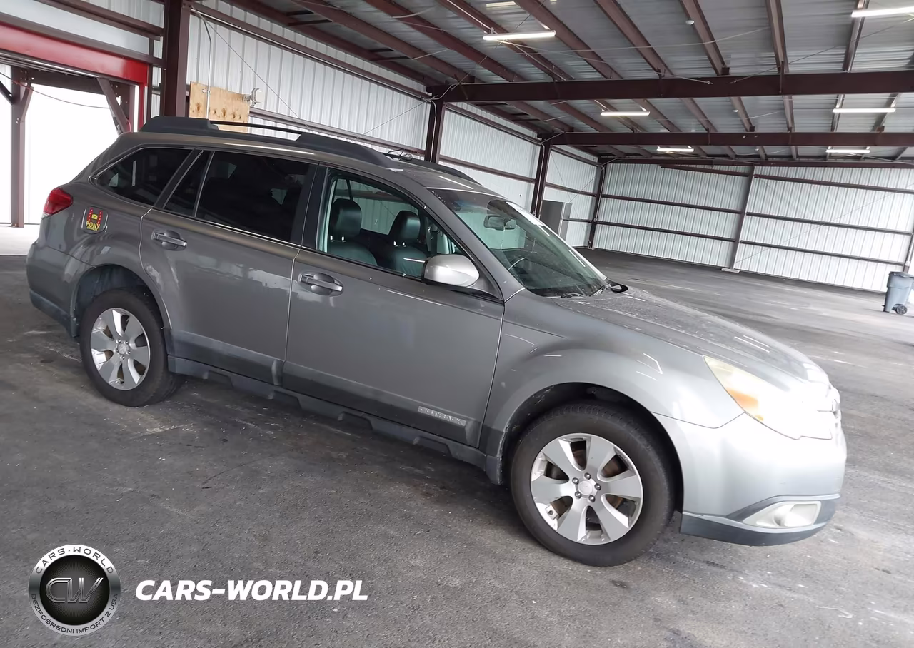 2010 Subaru Outback 2.5I Limited – zdjęcie 1 z 11