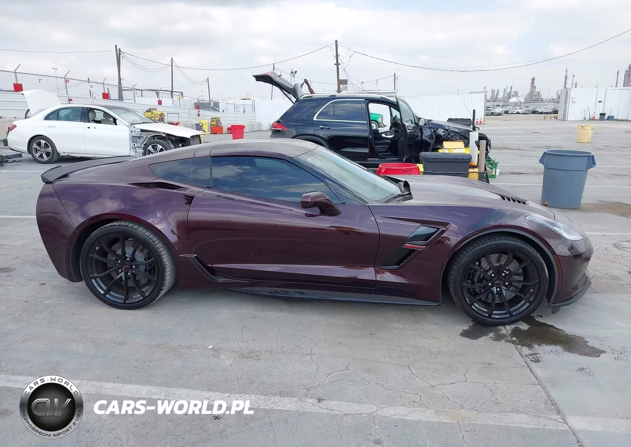 2017 Chevrolet Corvette Grand Sport VIN:1G1YV2D77H5110297 - 13