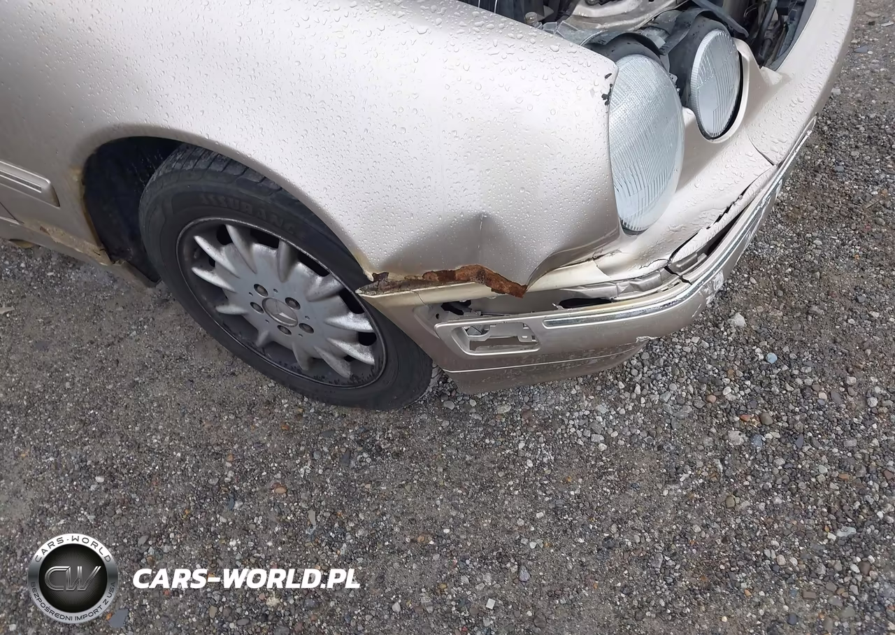 2000 Mercedes-Benz E 320 4M VIN:WDBJF82J8YX042747 - 12