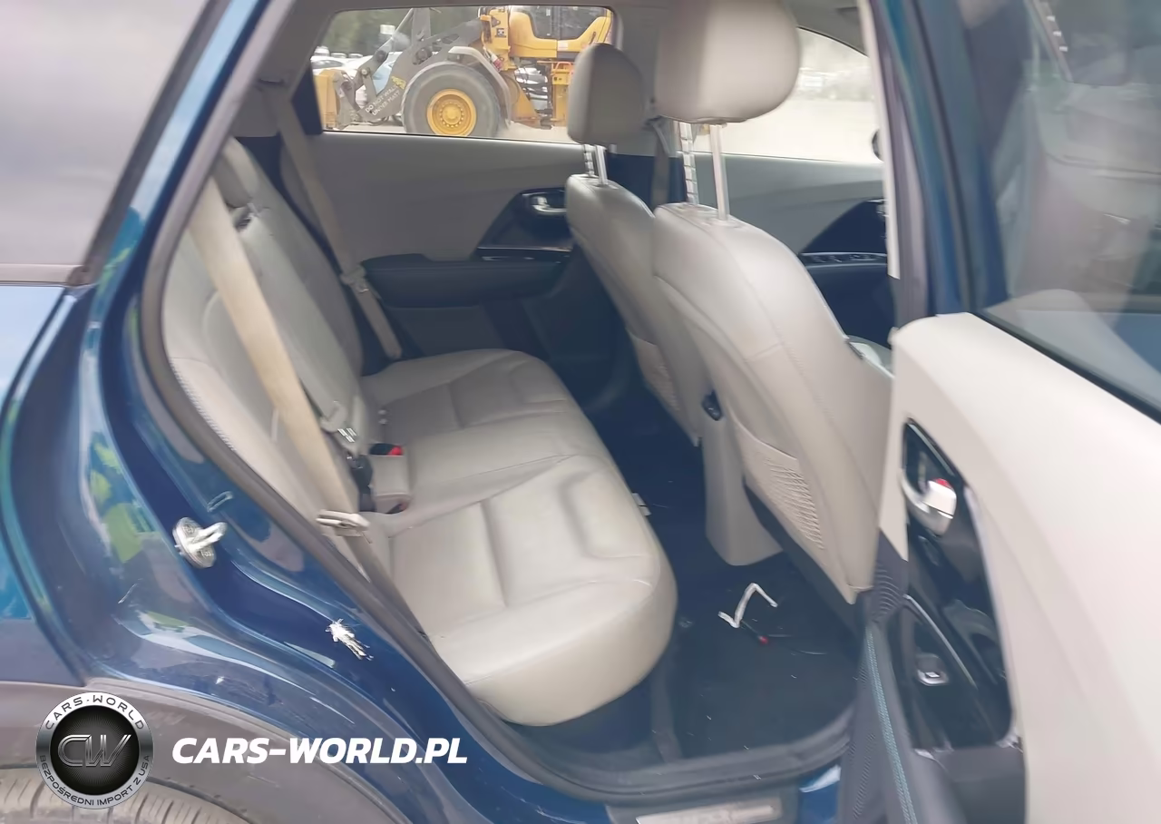 2017 Kia Niro Touring VIN:KNDCE3LC4H5059282 - 8