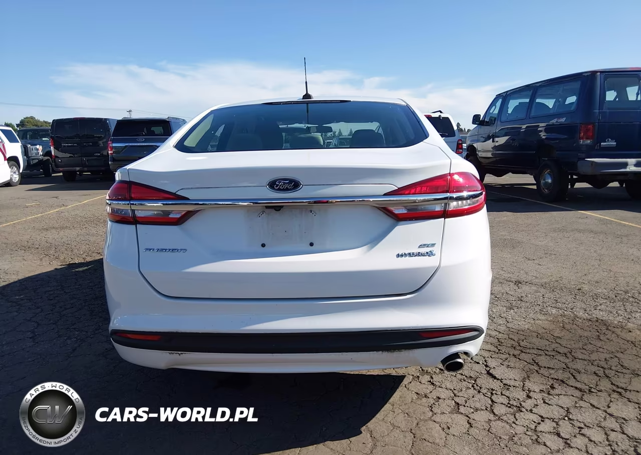 2018 Ford Fusion Hybrid S VIN:3FA6P0UU3JR261665 - 16
