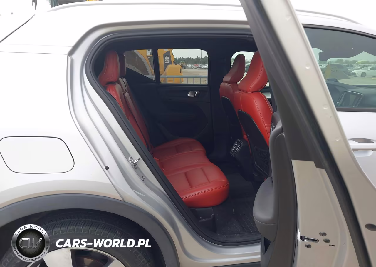 2019 Volvo Xc40 T5 Momentum VIN:YV4162UK5K2074089 - 8