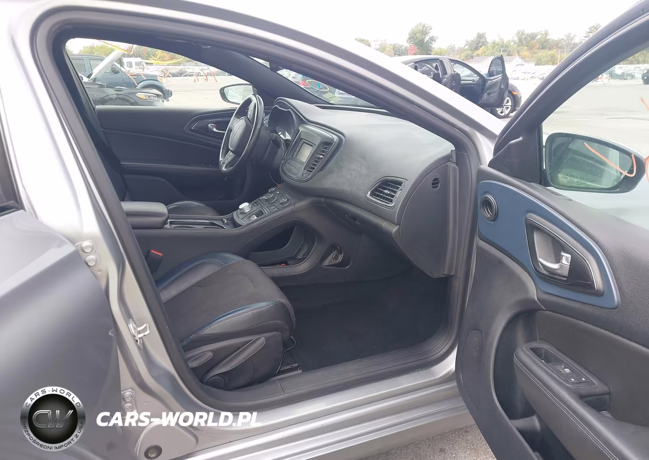 2015 Chrysler 200 S VIN:1C3CCCBB6FN721878 - 5