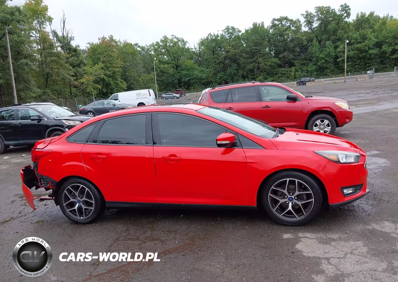 2017 Ford Focus Sel VIN:1FADP3H26HL225592 - 13