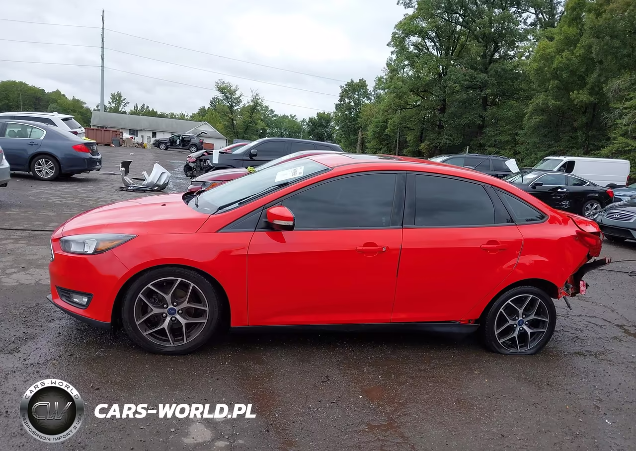 2017 Ford Focus Sel VIN:1FADP3H26HL225592 - 14