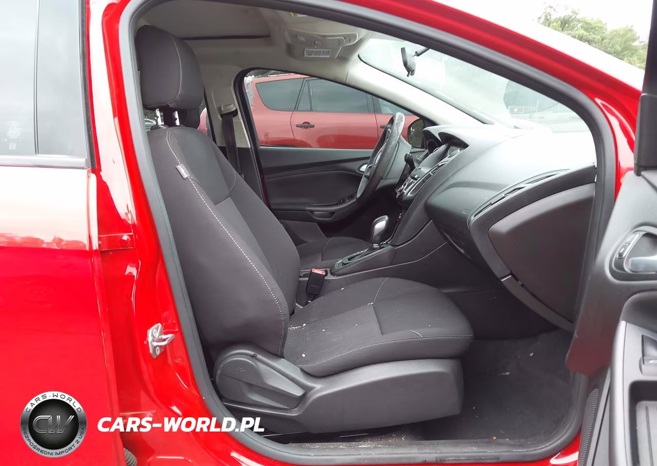2017 Ford Focus Sel VIN:1FADP3H26HL225592 - 5