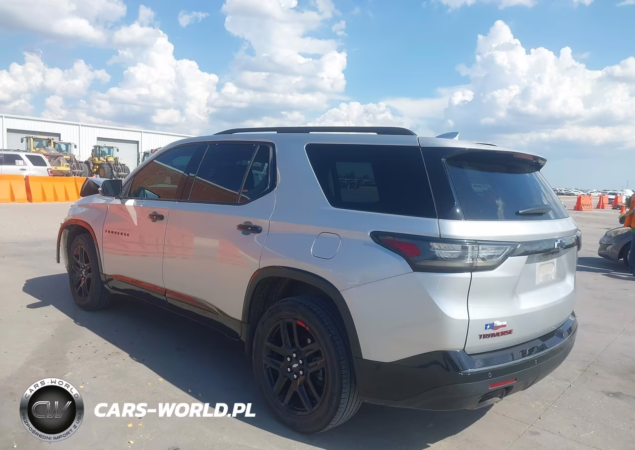 2021 Chevrolet Traverse Premier VIN:1GNERKKW0MJ263153 - 3