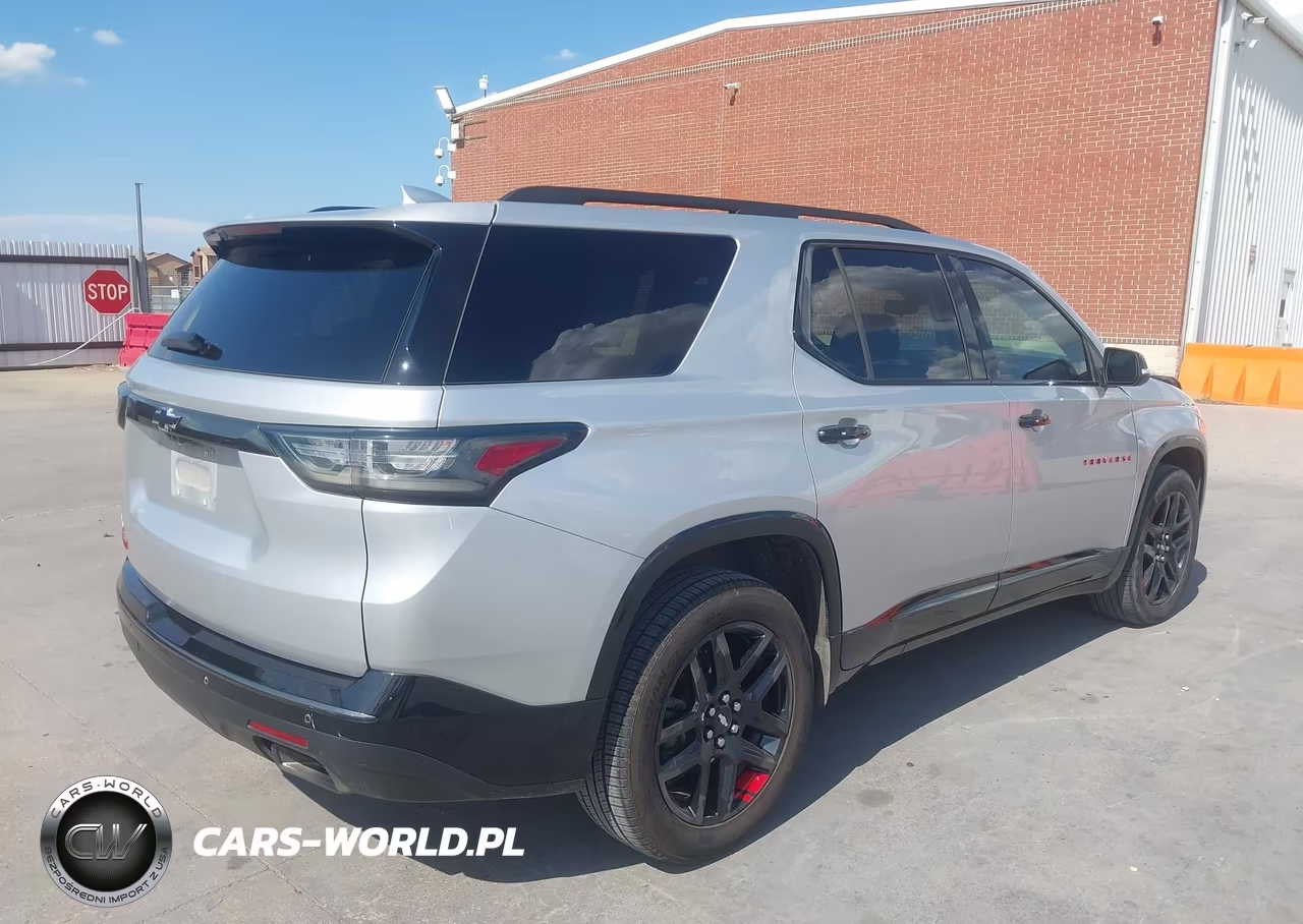 2021 Chevrolet Traverse Premier VIN:1GNERKKW0MJ263153 - 4