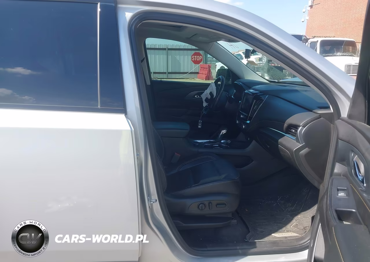2021 Chevrolet Traverse Premier VIN:1GNERKKW0MJ263153 - 5