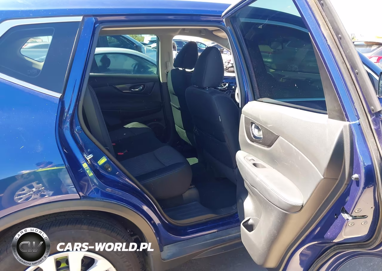 2018 Nissan Rogue S VIN:KNMAT2MTXJP622836 - 8