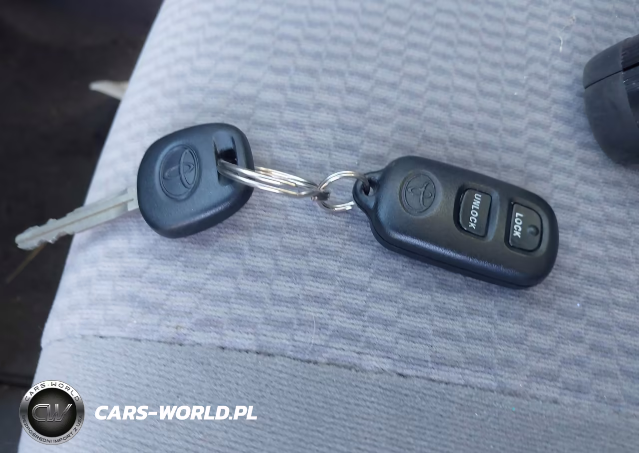 2005 Toyota Corolla Le VIN:2T1BR32EX5C470591 - 11