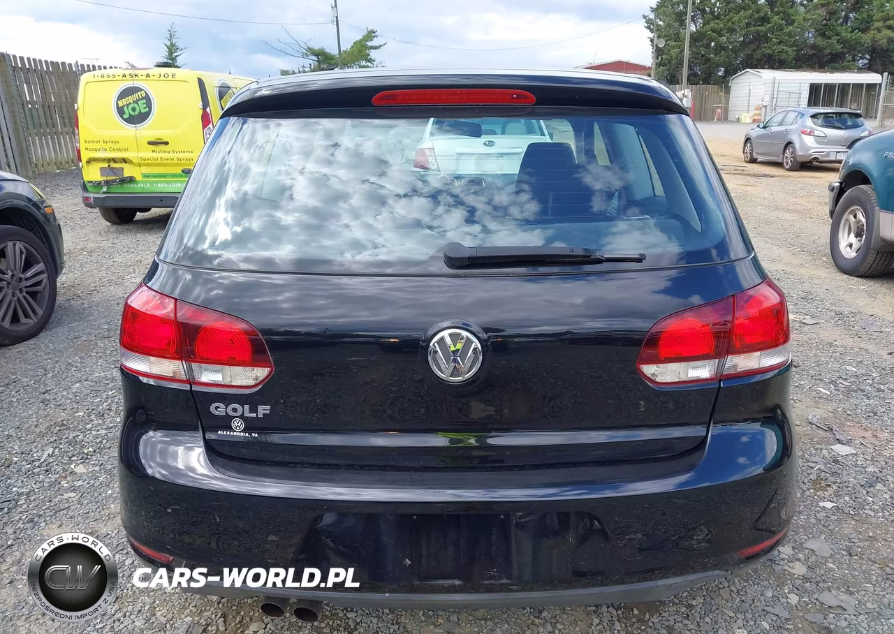 2010 Volkswagen Golf 2-Door VIN:WVWBA7AJ7AW216805 - 16