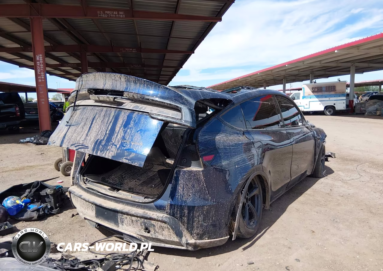 2026 Tesla Model Y All-Wheel Drive-Long Range Launch Series-Premium All-Wheel Drive VIN:7SAYGDEEXTA746973 - 4