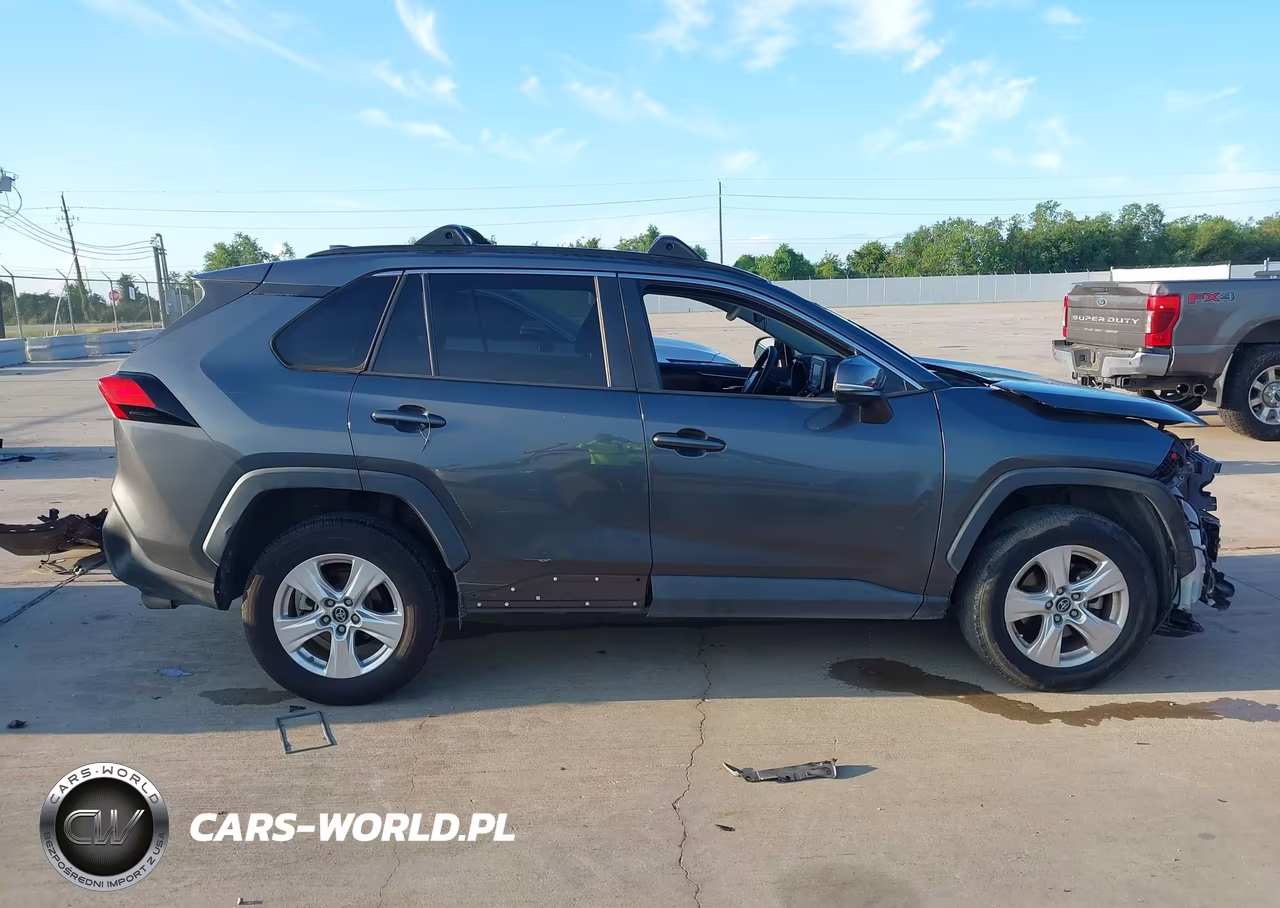 2019 Toyota Rav4 Xle VIN:2T3W1RFV6KC024155 - 13