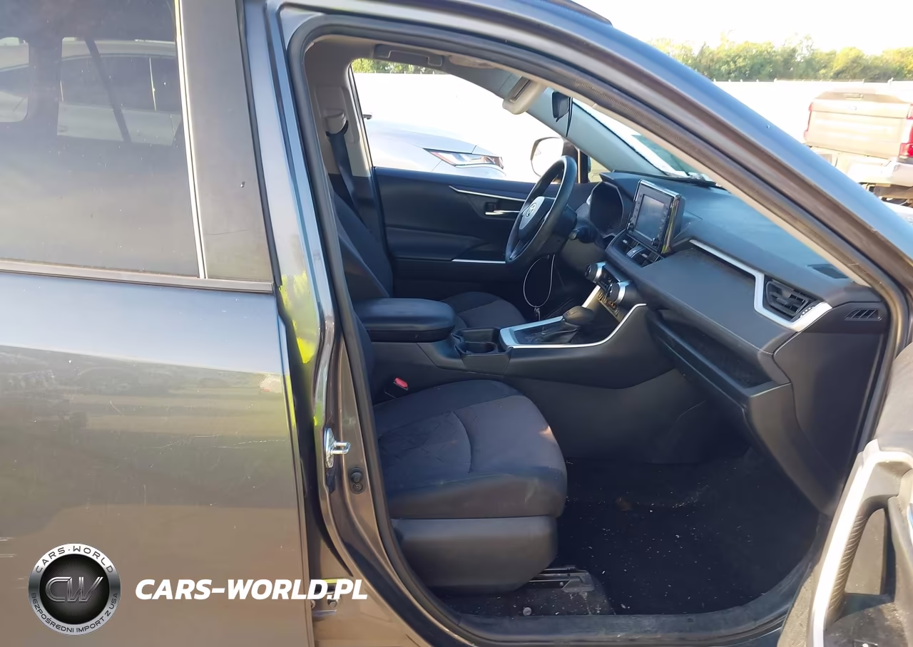 2019 Toyota Rav4 Xle VIN:2T3W1RFV6KC024155 - 5