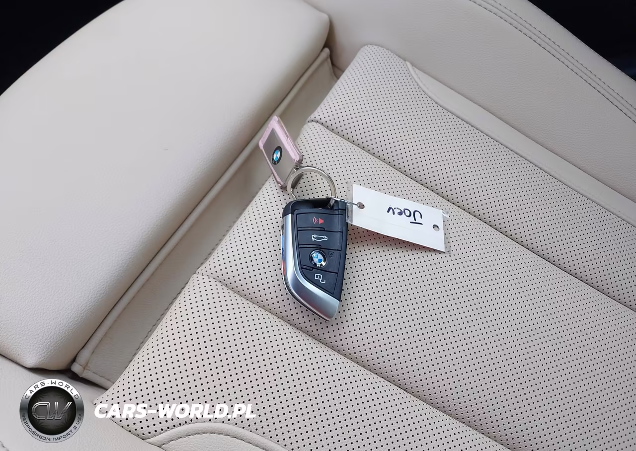 2025 BMW 330I VIN:3MW69CW08S8F03645 - 11