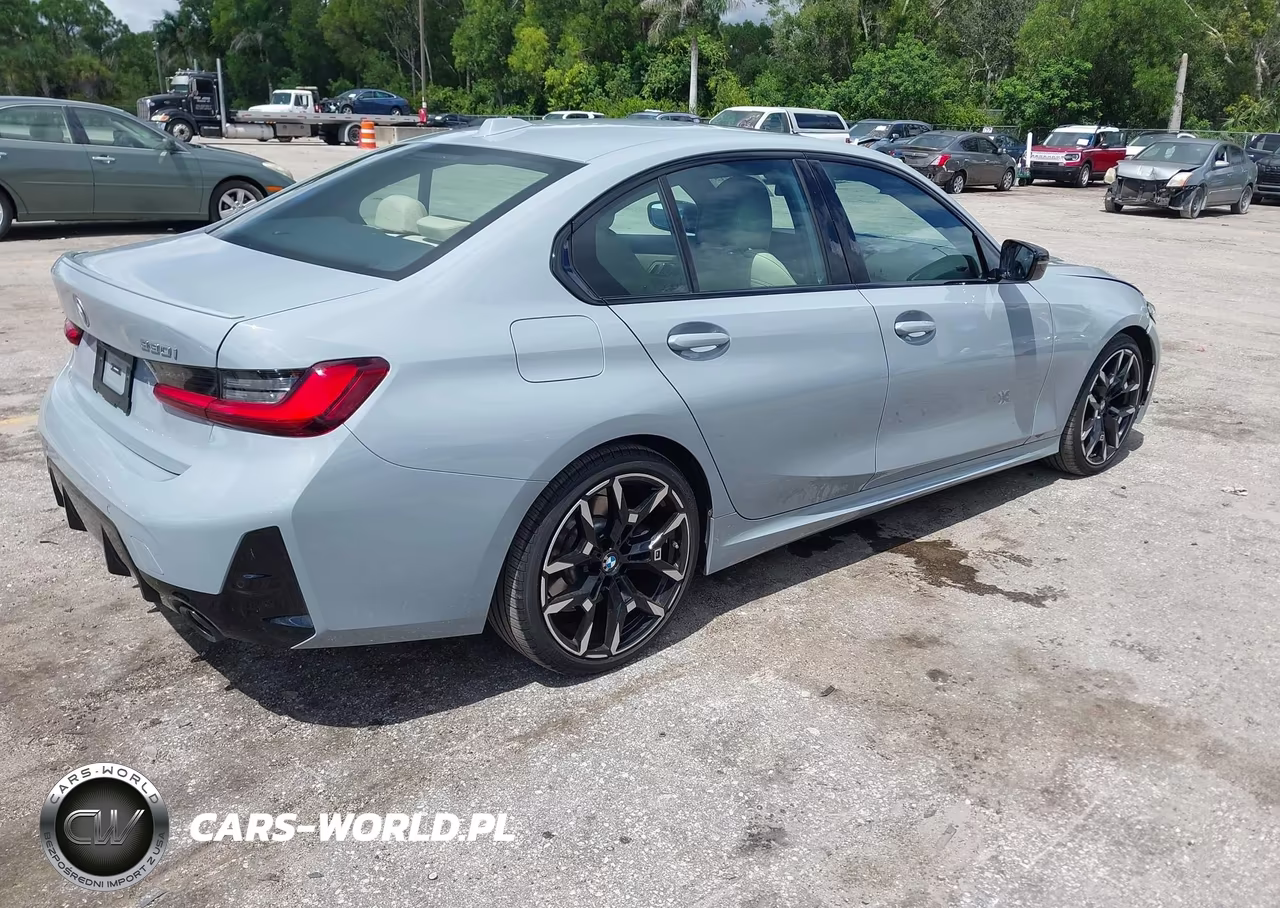 2025 BMW 330I VIN:3MW69CW08S8F03645 - 4