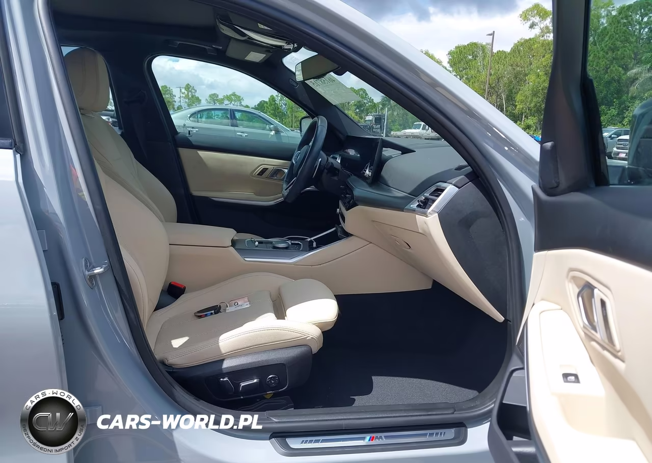2025 BMW 330I VIN:3MW69CW08S8F03645 - 5