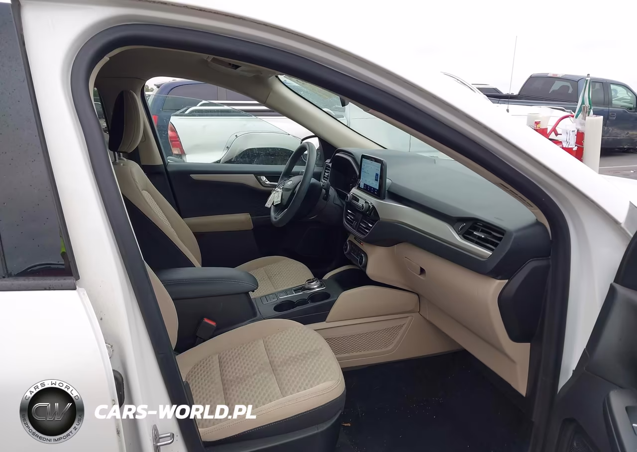 2020 Ford Escape Se VIN:1FMCU0G61LUA21735 - 5