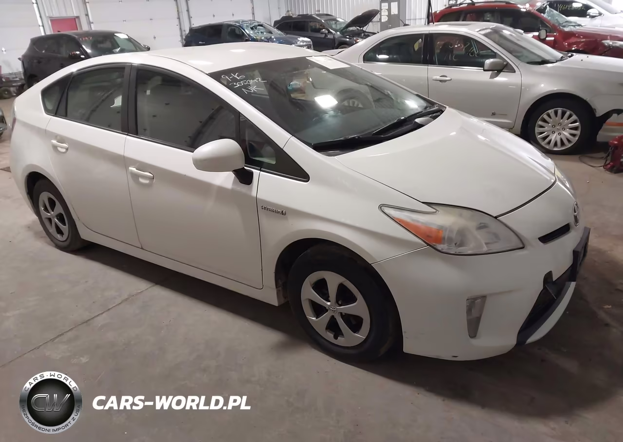 2013 Toyota Prius Two – zdjęcie 1 z 16