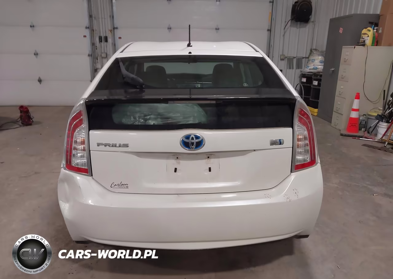 2013 Toyota Prius Two VIN:JTDKN3DU7D5591848 - 16