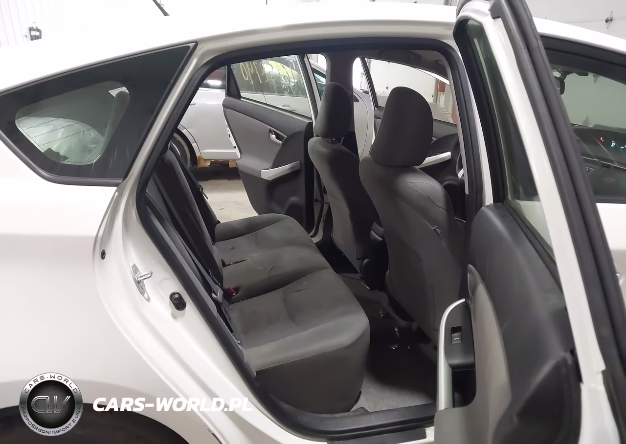 2013 Toyota Prius Two VIN:JTDKN3DU7D5591848 - 8