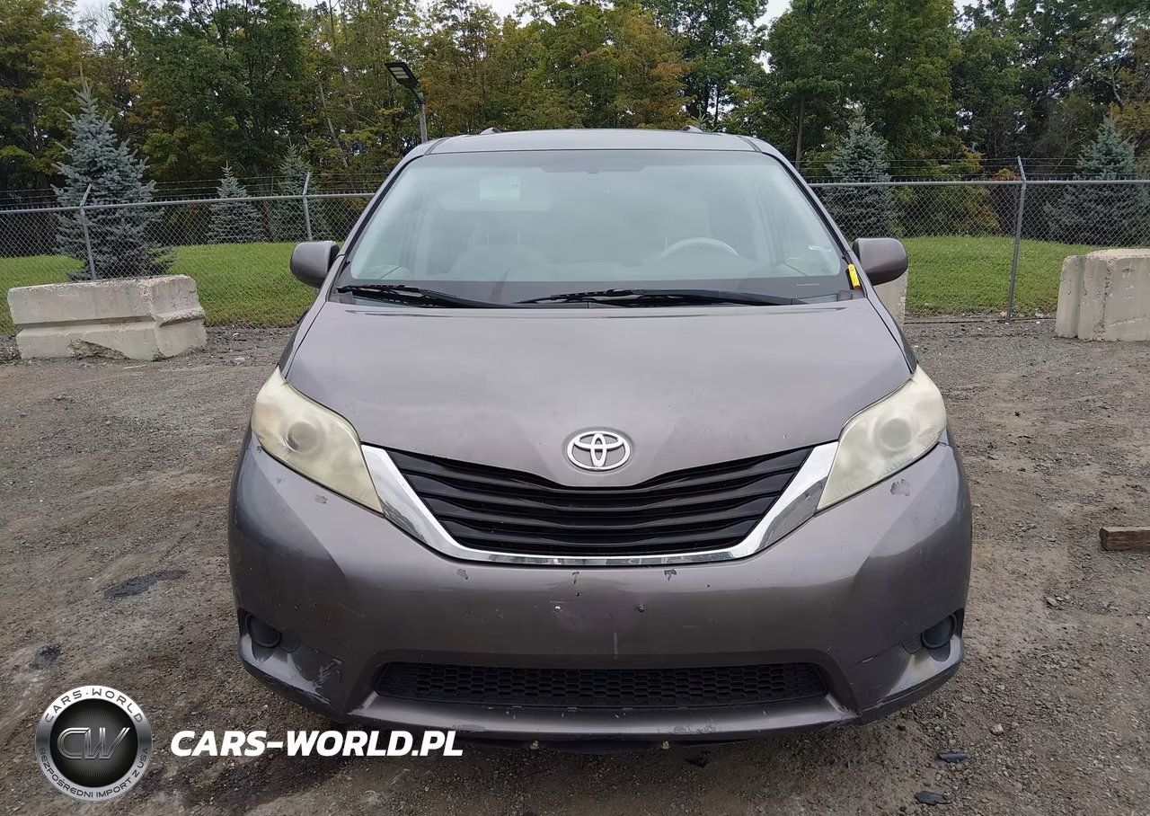 2013 Toyota Sienna Le 7 Passenger VIN:5TDJK3DC3DS051662 - 12