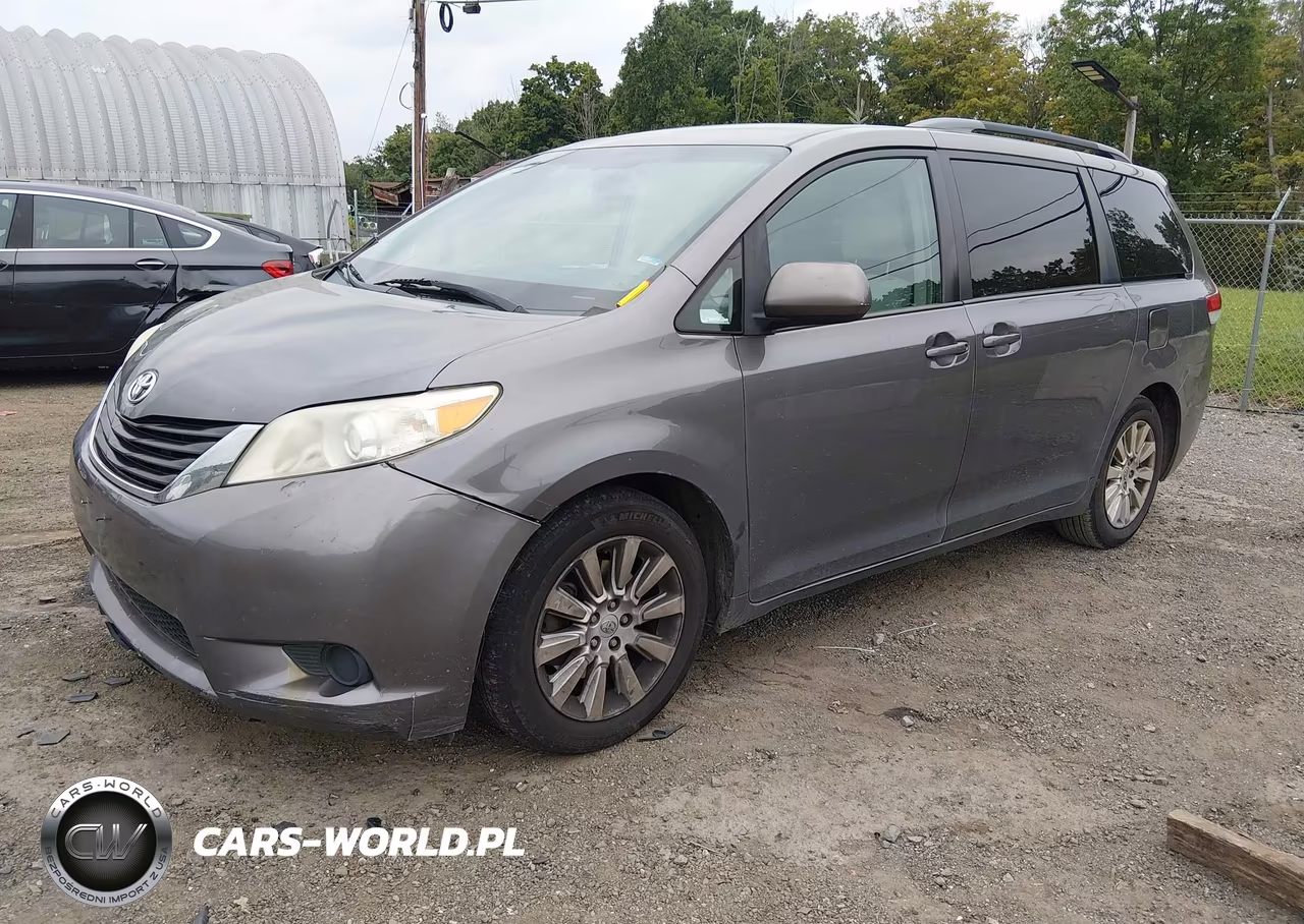 2013 Toyota Sienna Le 7 Passenger VIN:5TDJK3DC3DS051662 - 2