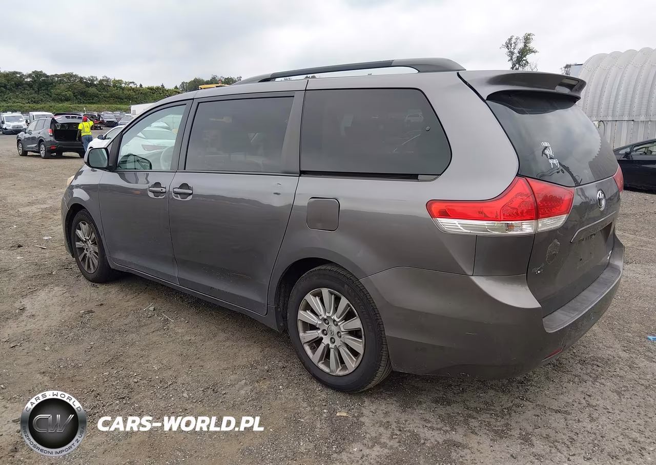 2013 Toyota Sienna Le 7 Passenger VIN:5TDJK3DC3DS051662 - 3
