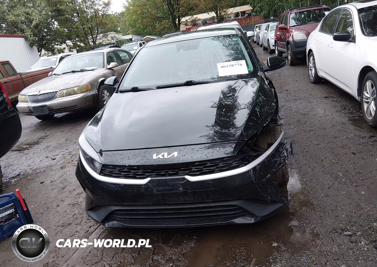 2023 Kia Forte Lxs VIN:3KPF24AD3PE569245 - 13