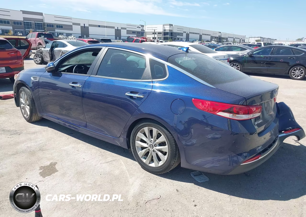 2018 Kia Optima Lx VIN:5XXGT4L39JG254633 - 3