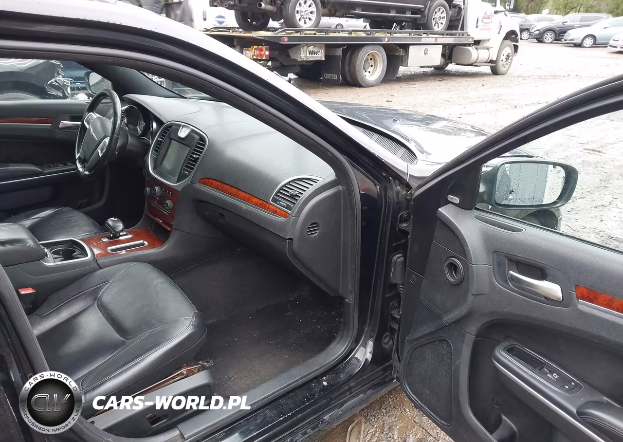 2012 Chrysler 300 Limited VIN:2C3CCACG2CH308276 - 5