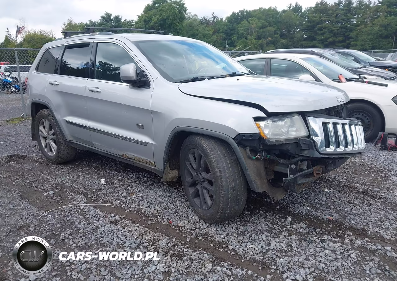 2011 Jeep Grand Cherokee Laredo VIN:1J4RR4GG0BC684079 - 1