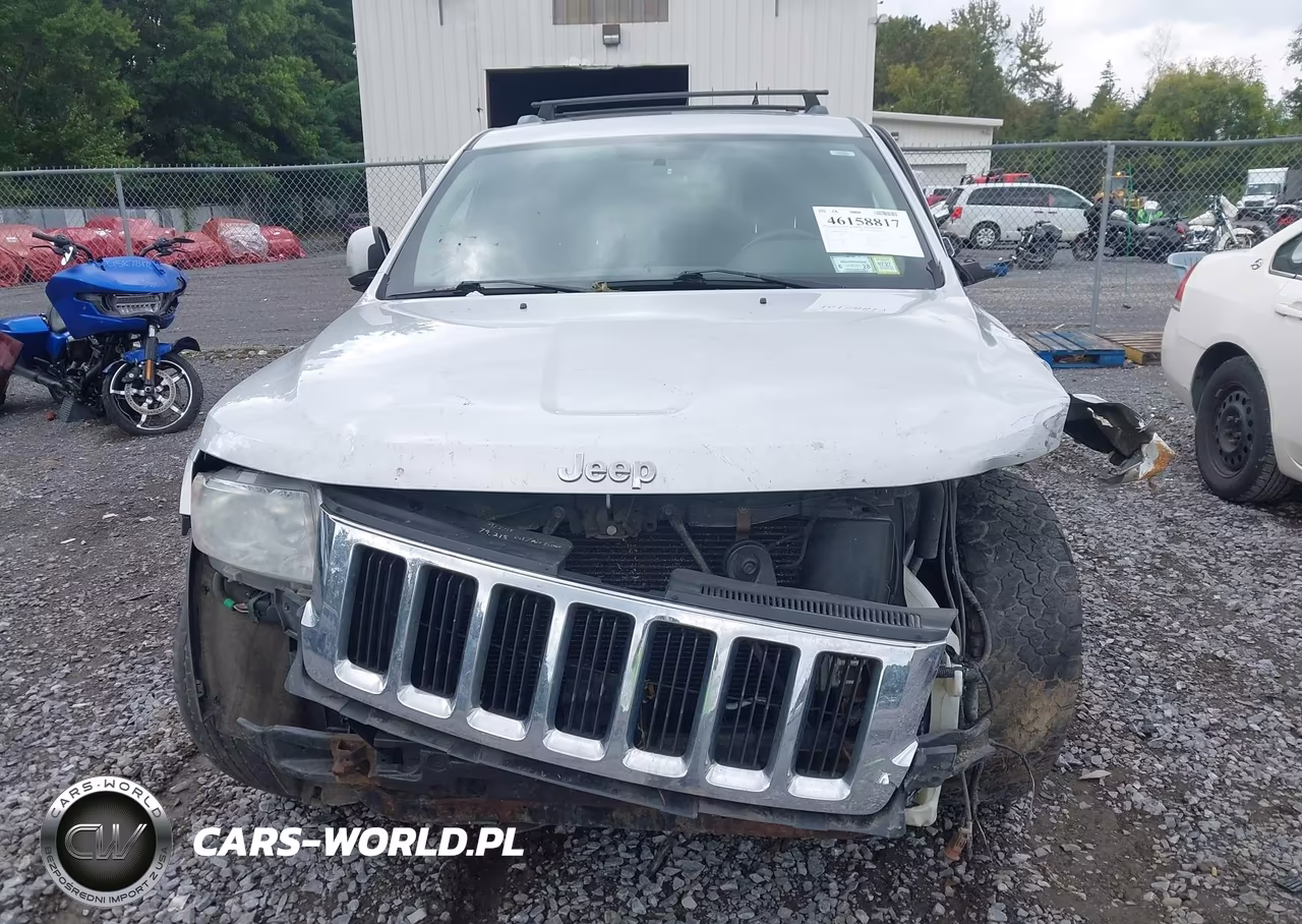 2011 Jeep Grand Cherokee Laredo VIN:1J4RR4GG0BC684079 - 12