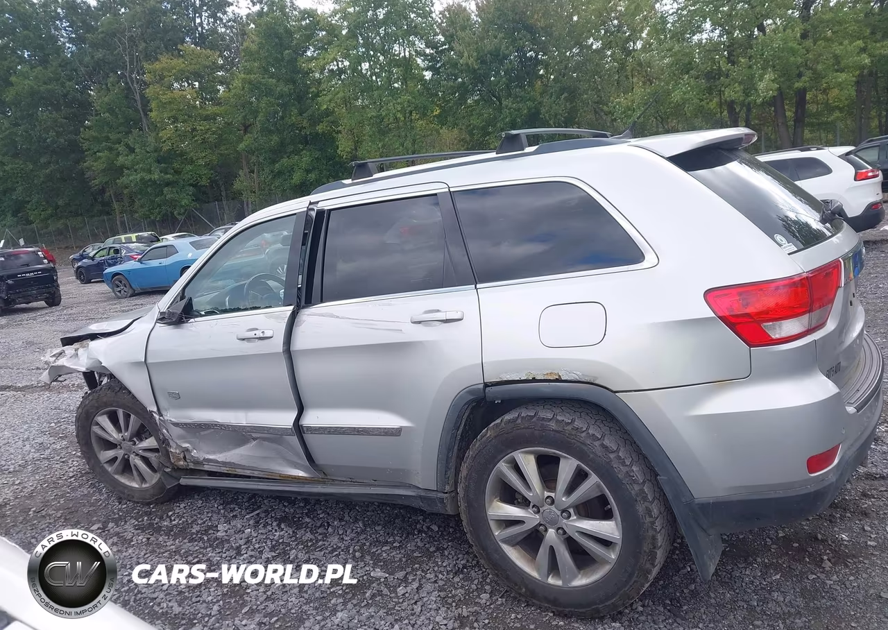 2011 Jeep Grand Cherokee Laredo VIN:1J4RR4GG0BC684079 - 14