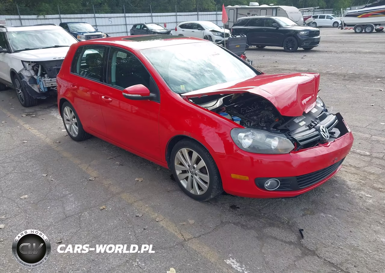 2013 Volkswagen Golf 2.0L Tdi 4-Door