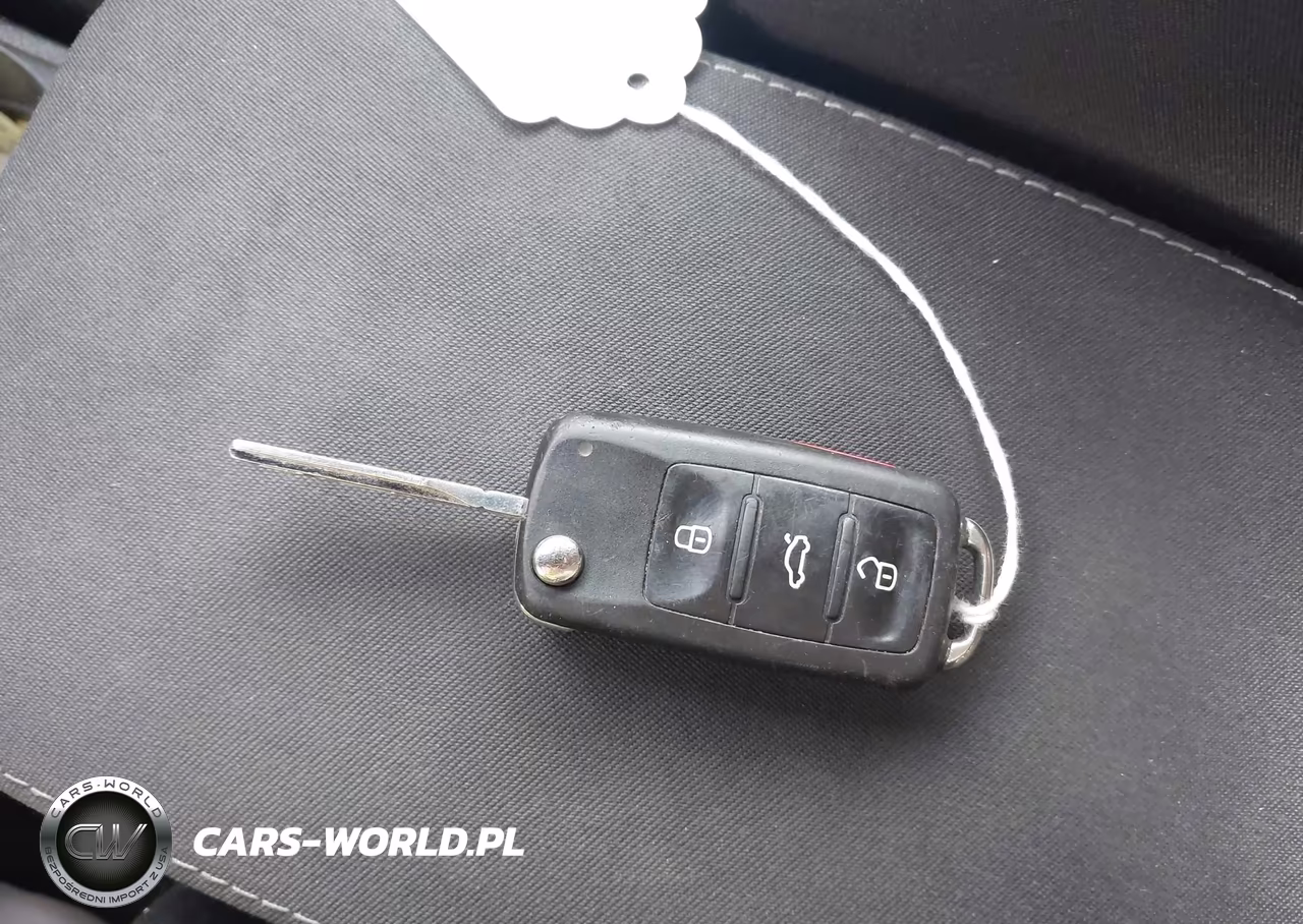 2013 Volkswagen Golf 2.0L Tdi 4-Door VIN:WVWDM7AJ9DW005738 - 11